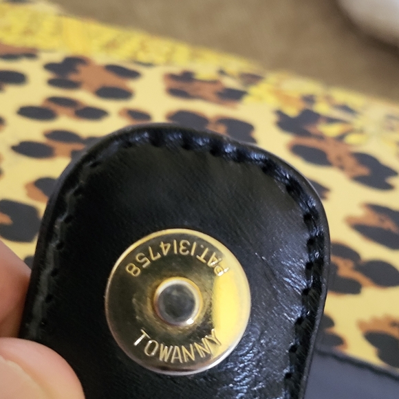 GIANNI VERSACE BAROQUE LEOPARD SHOULDER..Authentic.. - Picture 8 of 16